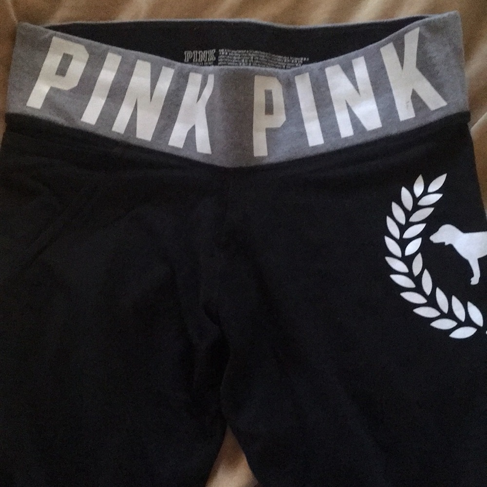 PINk yoga leggings with pocket
